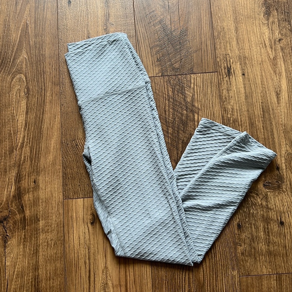 Born Primitive Leggings Size Medium